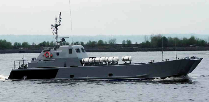 Десантный катер «ДКА-144» проекта 11770 «Серна»